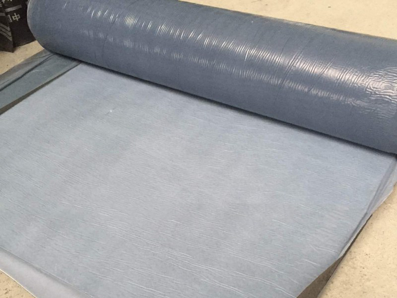 自粘湿铺防水卷材